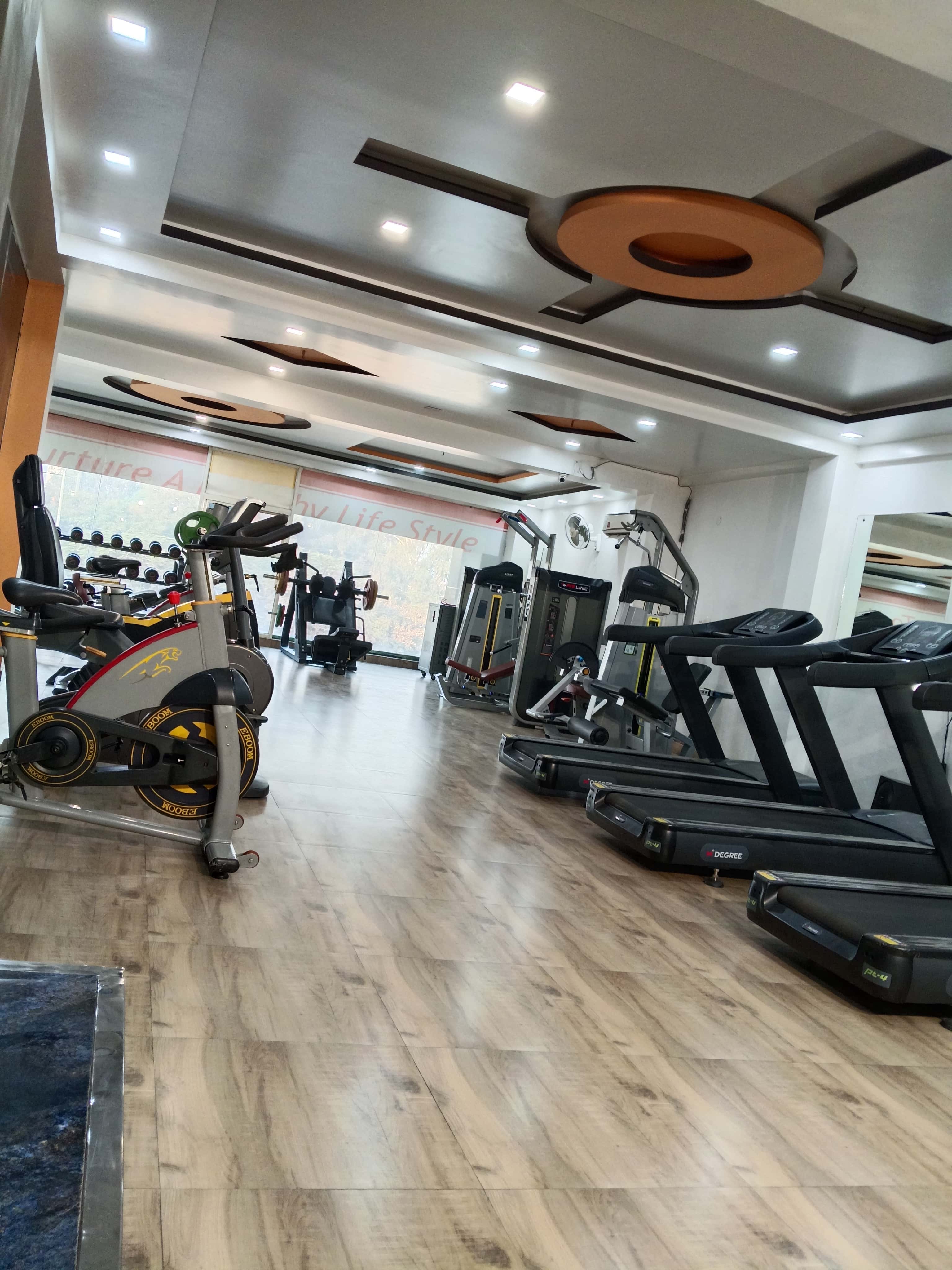 Staar Fit Gym