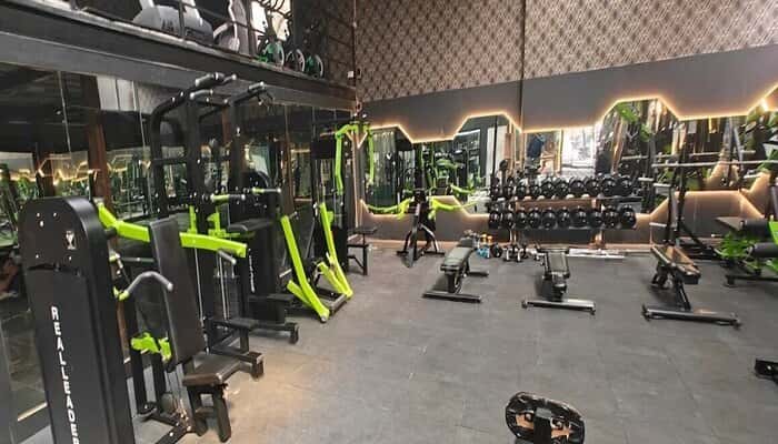 Universal Gym