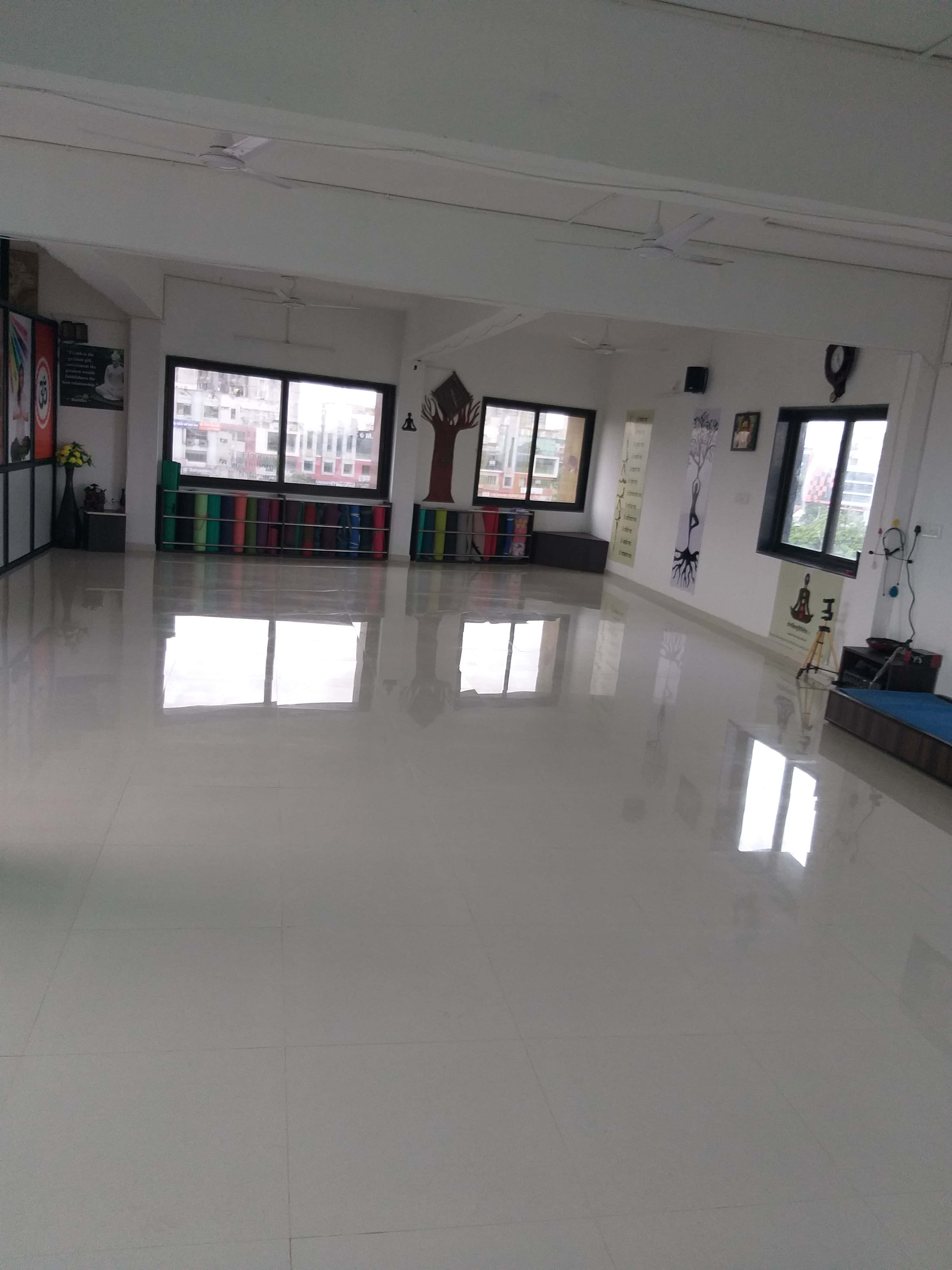 Heena's Yoga & Wellness Studio