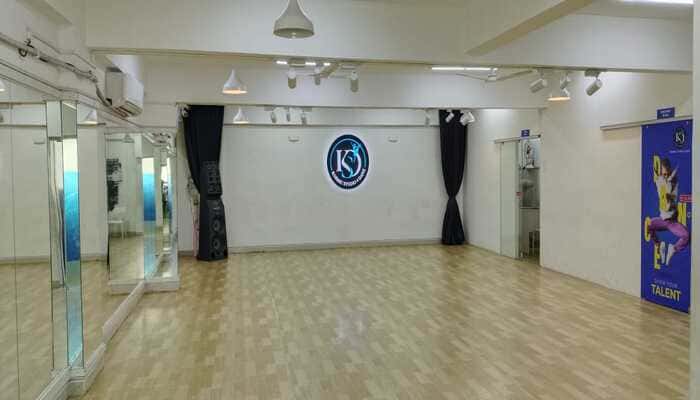 Kosmic Studio 4 Danz