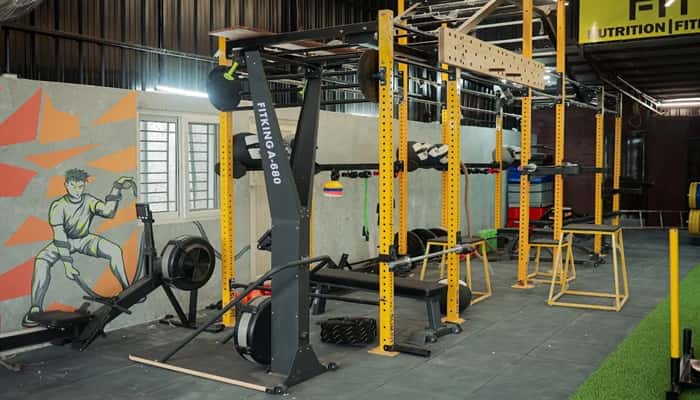 Slim Fit Crossfit Gym